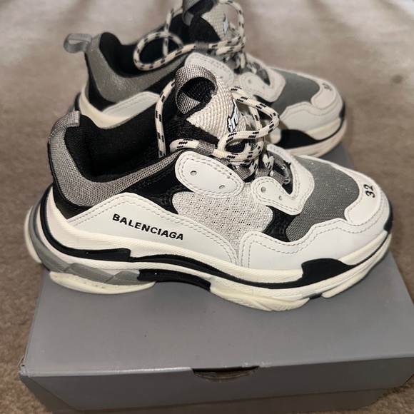 Balenciaga Triple S Kids - Picture 3 of 5